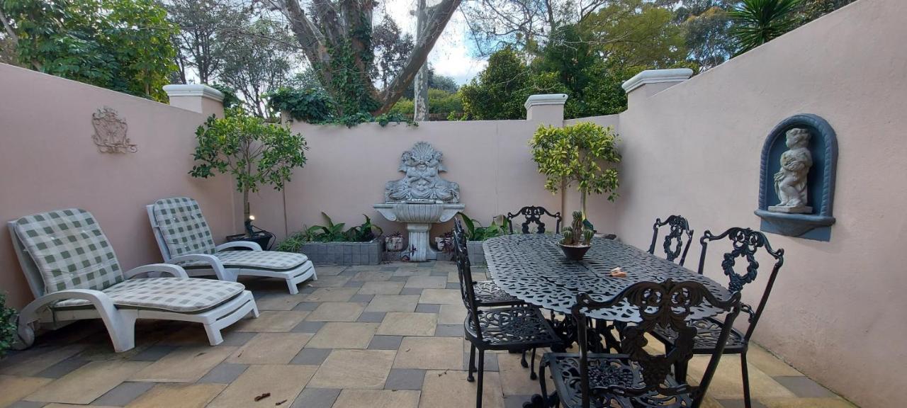 Roosboom Guest Apartments Somerset West Buitenkant foto