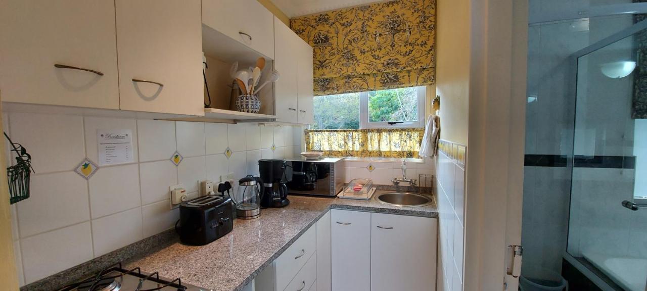 Roosboom Guest Apartments Somerset West Buitenkant foto
