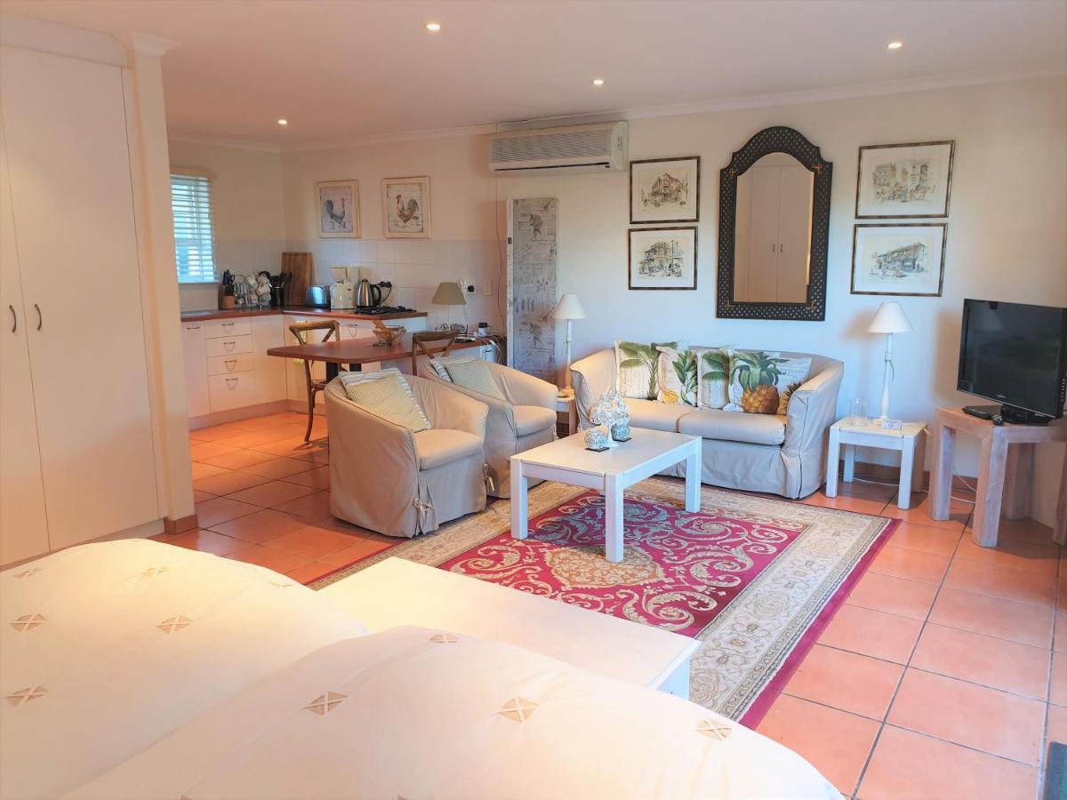 Roosboom Guest Apartments Somerset West Buitenkant foto