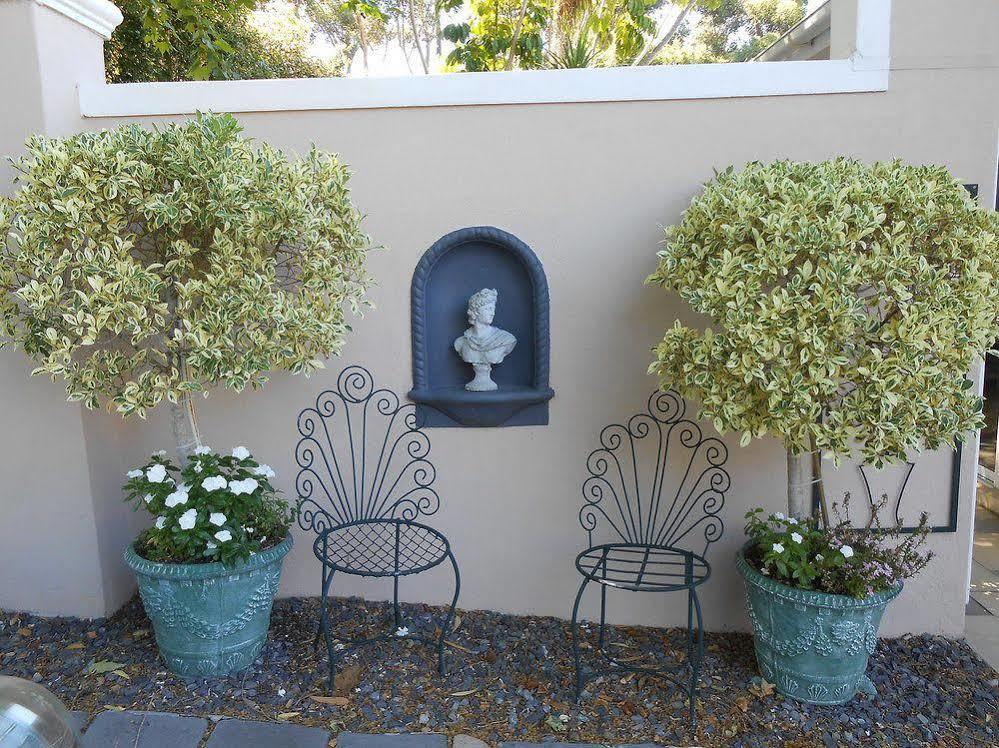 Roosboom Guest Apartments Somerset West Buitenkant foto